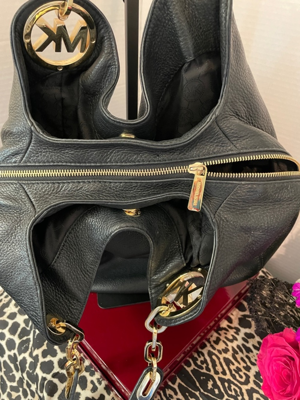 Michael Kors  Fulton Black Pebbled Leather Hobo with Gold MK Charm ,on ea side - Picture 7 of 17